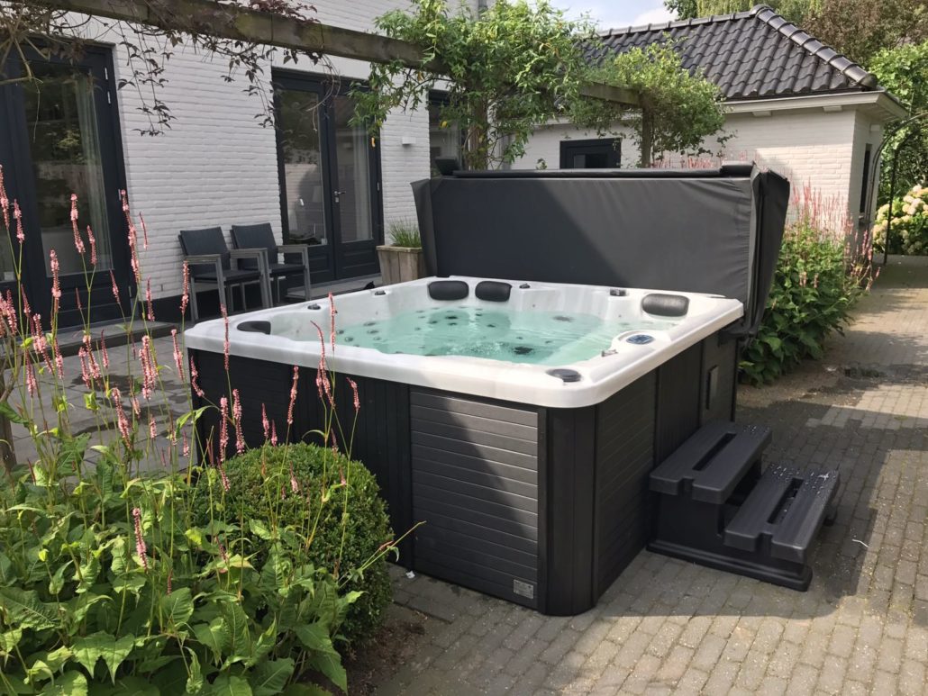 jacuzzi-sunspa-eindhoven-1030x